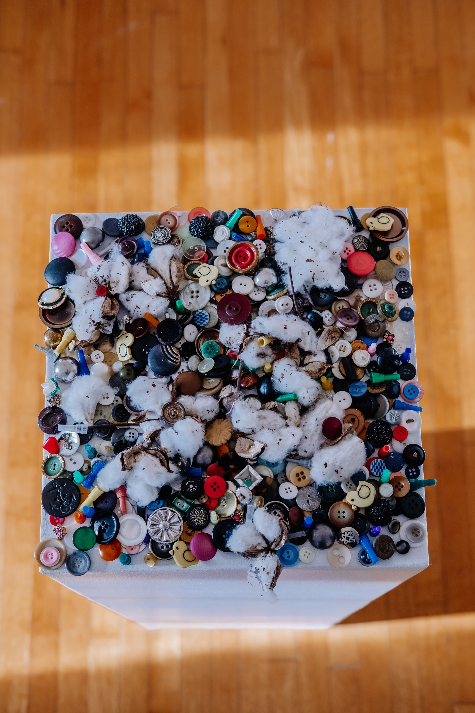“Garden with Buttons, Hyperdermic Needle Nibs, and Cotton Stems,” 2022 exhibition, Campbellsville University Pence-Chowning Art Gallery. Photo credit: Avery Rice